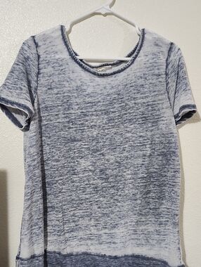 Jane and Delancey Blue Marled Short Sleeve Top